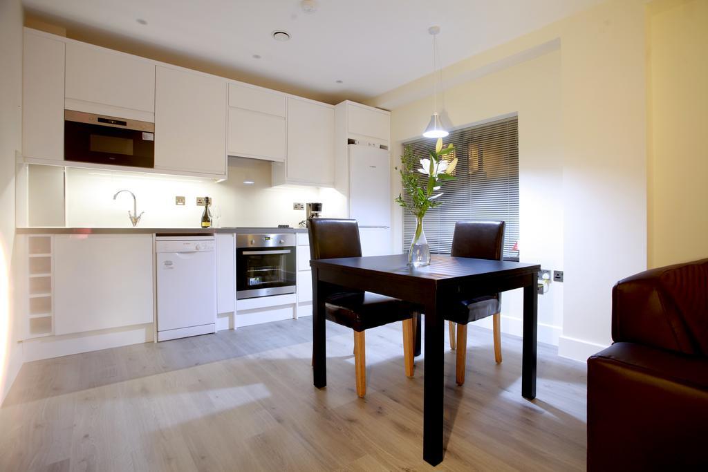 Valet Apartments Wembley Exterior photo