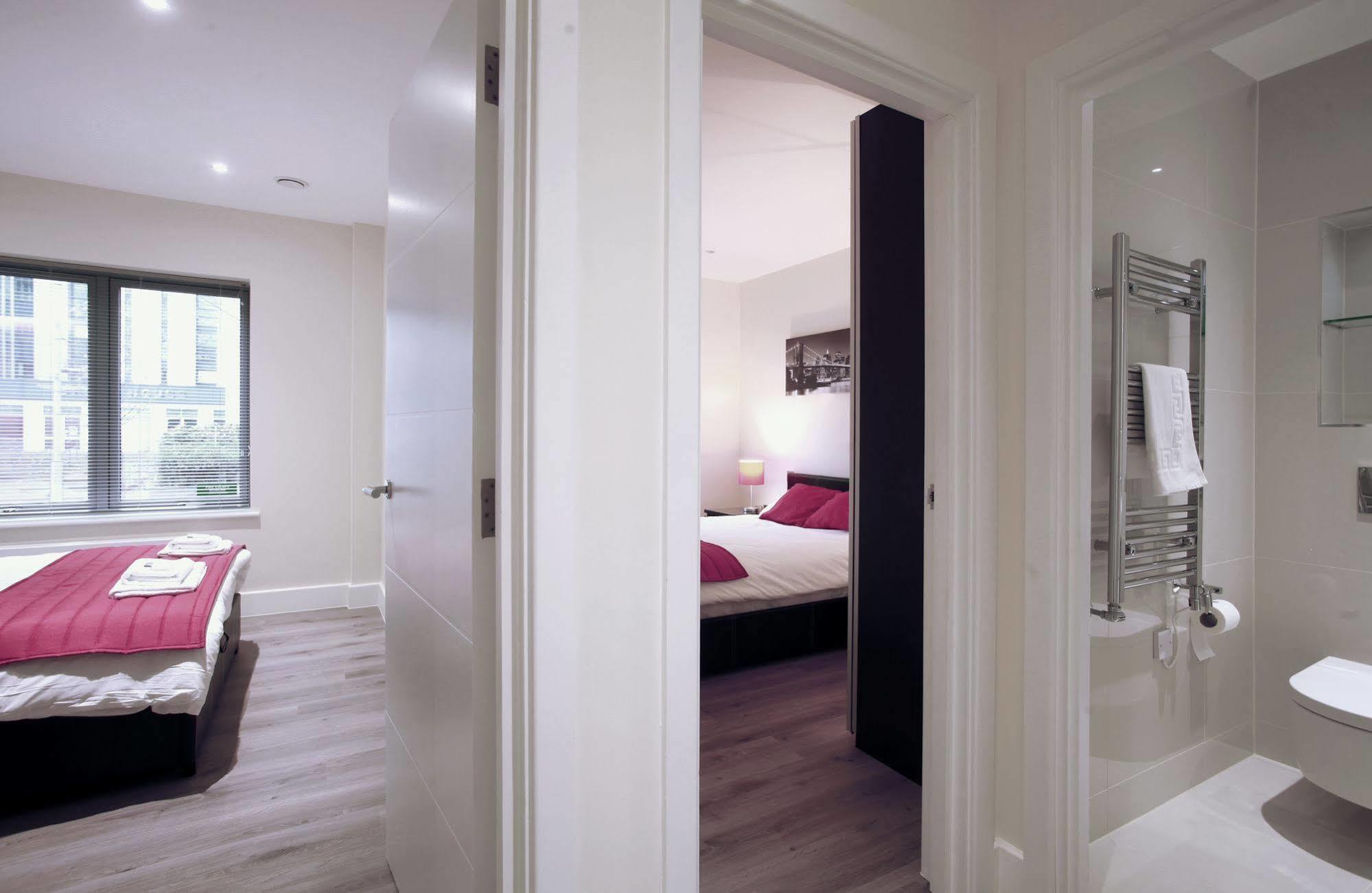 Valet Apartments Wembley Exterior photo